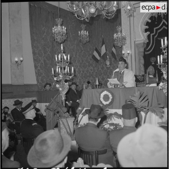 Alger. Synagogue Lebar. Office israélite pour le quatrozième anniversaire de la victoire de Mai 1945.