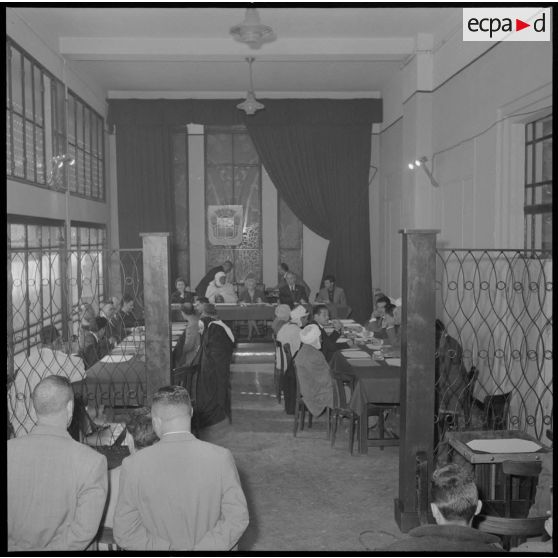 Sétif. La salle du conseil.