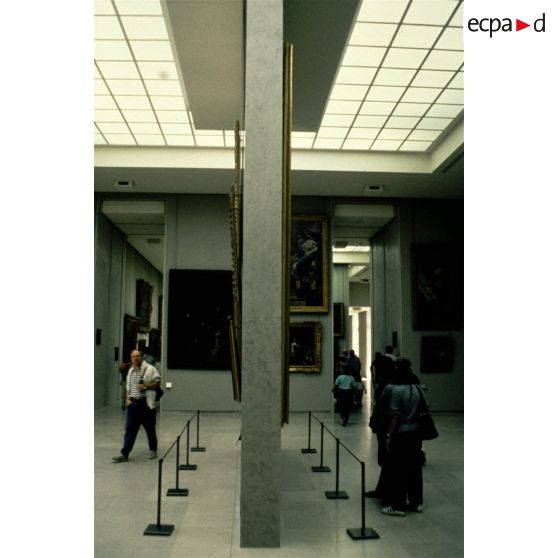 Paris 1er. Musée du Louvre. Salle de peintures.