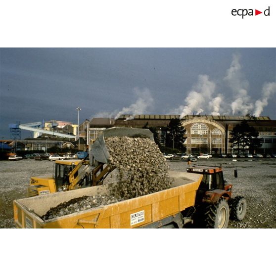 Eppeville (80). Générale sucrière. Pierres récupérées après le lavage.