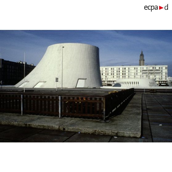Le Havre (76). Centre culturel. Architecte : O. Neimeyer.