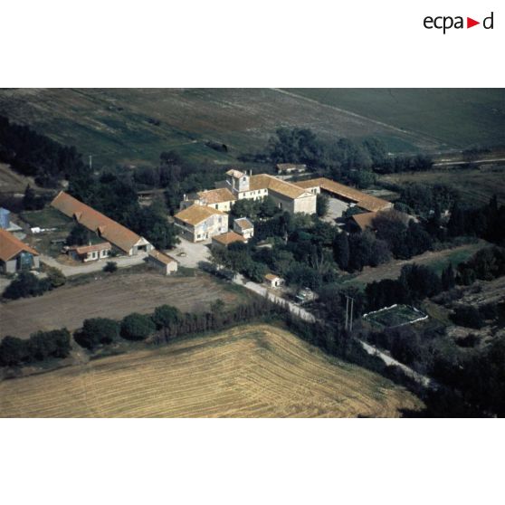 Camargue (13). Mas camarguais