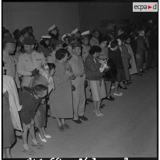 Sétif - Aïn Arnat. La foule.