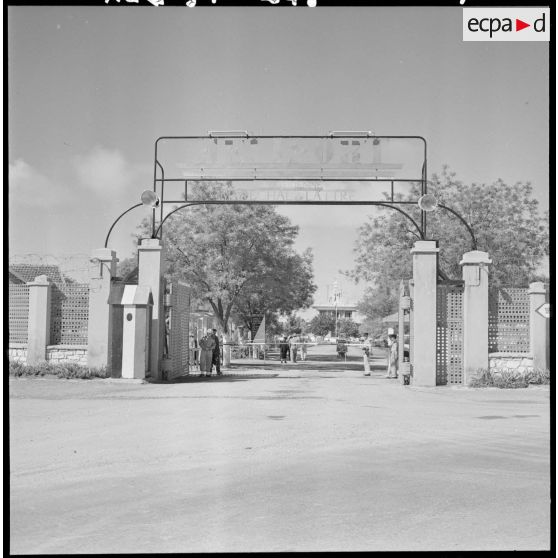 Setif - Aïn Arnat. Entrée de la base héliport Maréchal de Lattre.