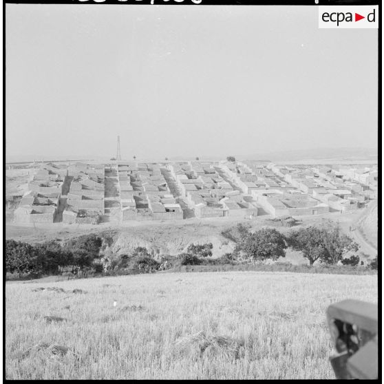 Vue générale de tout le centre de regroupement de Boudjebâa.