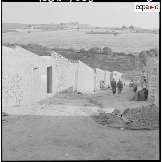 Centre de regroupement de Boudjebâa.