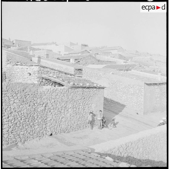 Centre de regroupement de Boudjebâa.