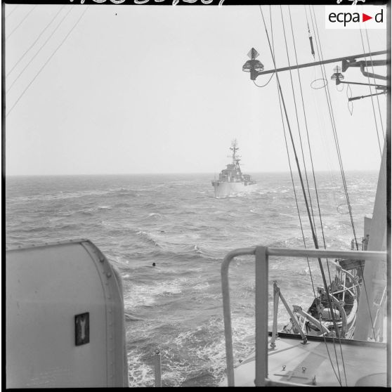 Oran. Défilé naval.