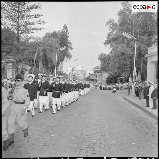 Alger. Commémoration de l'anniversaire de l'appel du 18 Juin 1940. Détachement de marine.