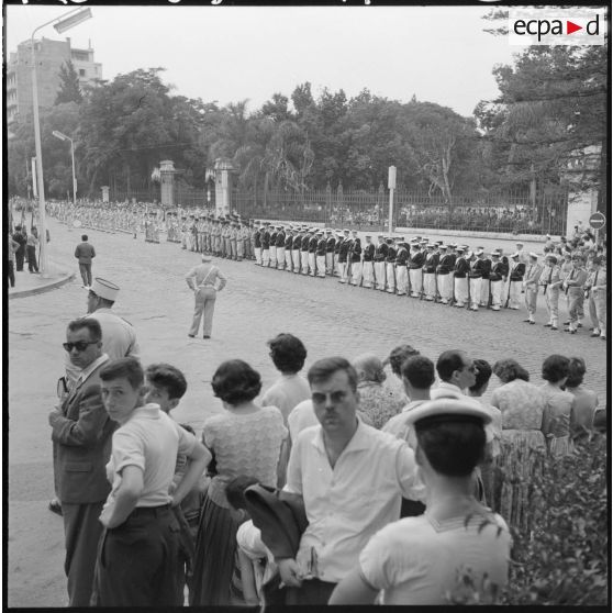Alger. Commémoration de l'anniversaire de l'appel du 18 Juin 1940. Foule.