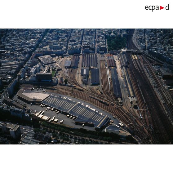 Paris 17e. Gare de marchandises SNCF, réseau Saint-Lazare.