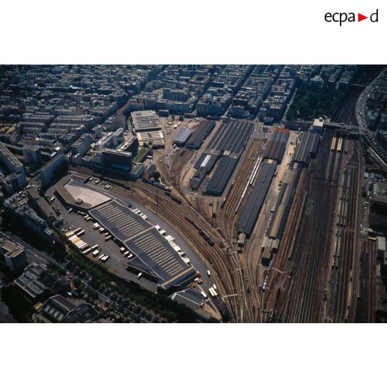 Paris 17e. Gare de marchandises SNCF, réseau Saint-Lazare.