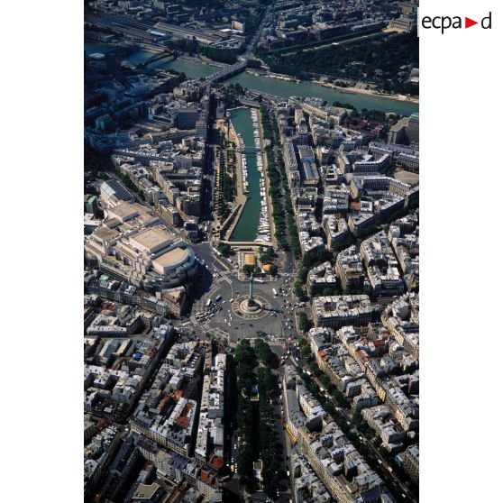 Paris 11e et 12e. Autour de la place de la Bastille.