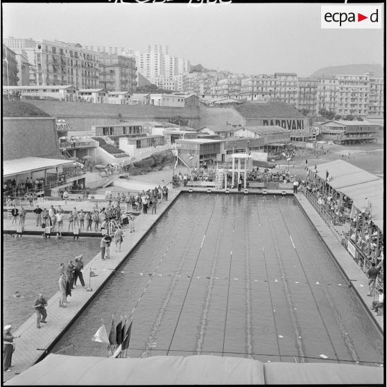 Championnat de France de natation à la piscine d'El Kettani.