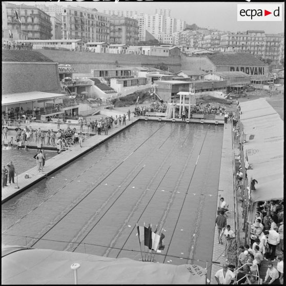 Championnat de France de natation à la piscine d'El Kettani.