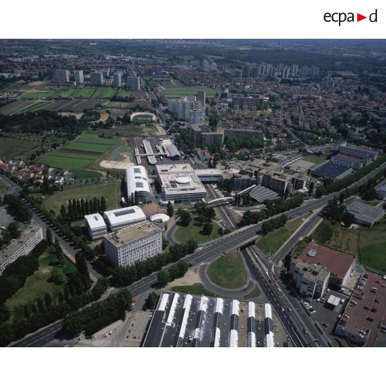 Saint-Denis (93). Université Paris VIII. Vue vers l'est.