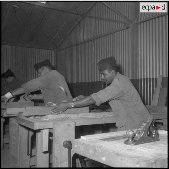 Portrait de Saba Mohammed, 59/1B, de Biskra, menuisier.