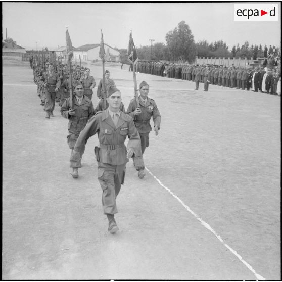 Relizane. Une compagnie des unités territoriales (UT) du secteur défile.