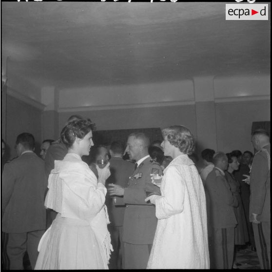 Relizane. Vin d'honneur à l'occasion du départ du colonel Terce.