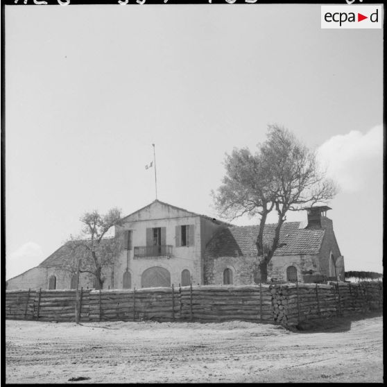 Vue du poste du 25e bataillon de chasseurs alpins (25e BCA) près de la Calle.