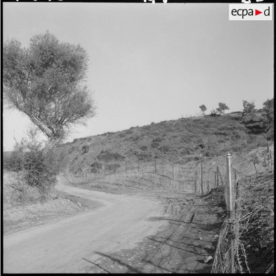 Barrage avant nord à la frontière tunisienne.