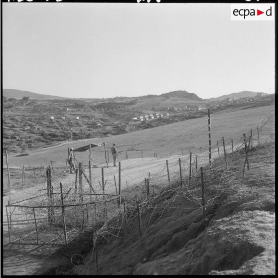 Barrage avant nord à la frontière tunisienne.