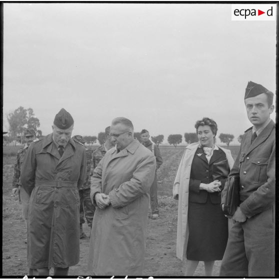 Alger. Ferme Germain. Le colonel Pin et monsieur Martin.