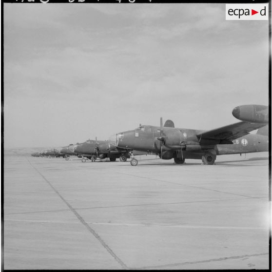 La surveillance de la côte algérienne est exercée à partir de la base aéronautique navale (BAN) (SURMAR), par des avions bombardiers Avro Lancaster.