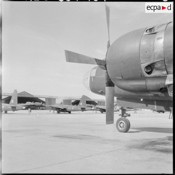 La surveillance de la côte algérienne est exercée à partir de la base aéronautique navale (BAN) (SURMAR), par des avions bombardiers Avro Lancaster.