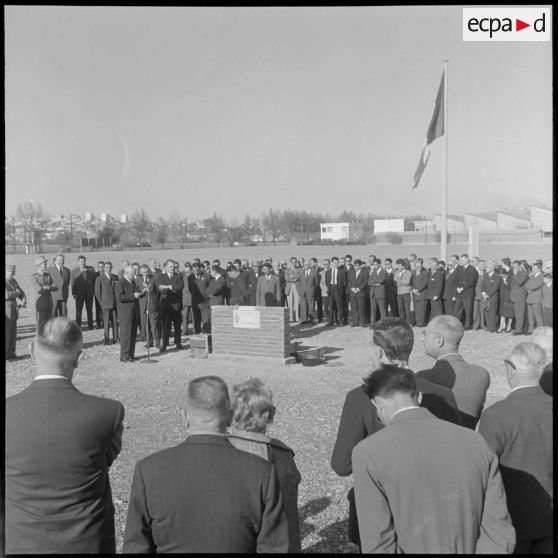 Pose de la première pierre de l'usine Renault à Maison-Carrée. Discours du maire de Maison-Carrée.