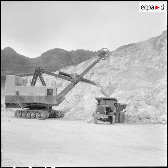 Ouenza. Extraction du minerai de fer.