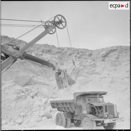 Ouenza. Extraction du minerai de fer.