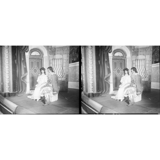 1018. Roxane et Christian. [légende d'origine]