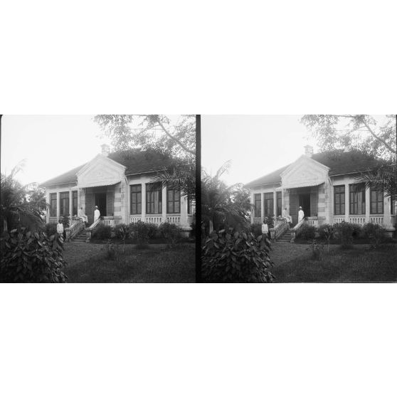 1156. A l'établissement zoootechnique, près d'Hanoï, sur la route Mandarine. Les bureaux. [légende d'origine]