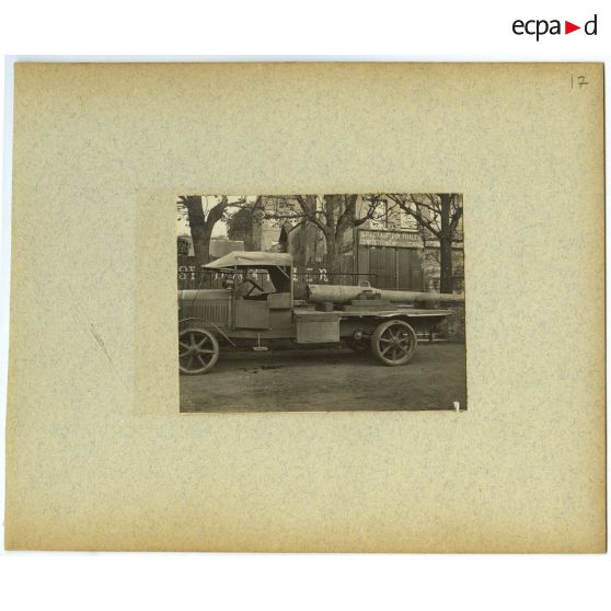 Seizième page de l'album dérelié de Georges Pila relatif à la première guerre mondiale.