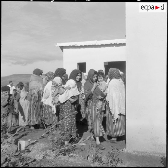 Inauguration de la Cité Radieuse à Azazga.