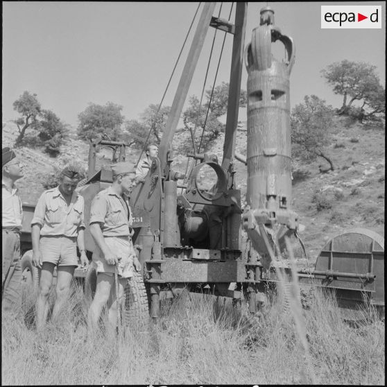 La 11e compagnie nomade et le 70e RG à Berrouaghia et Bouïra. [Description en cours]