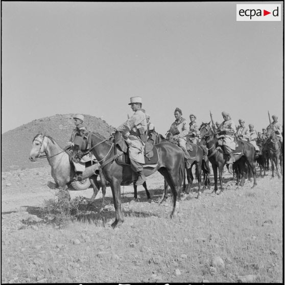 La 11e compagnie nomade et le 70e RG à Berrouaghia et Bouïra. [Description en cours]