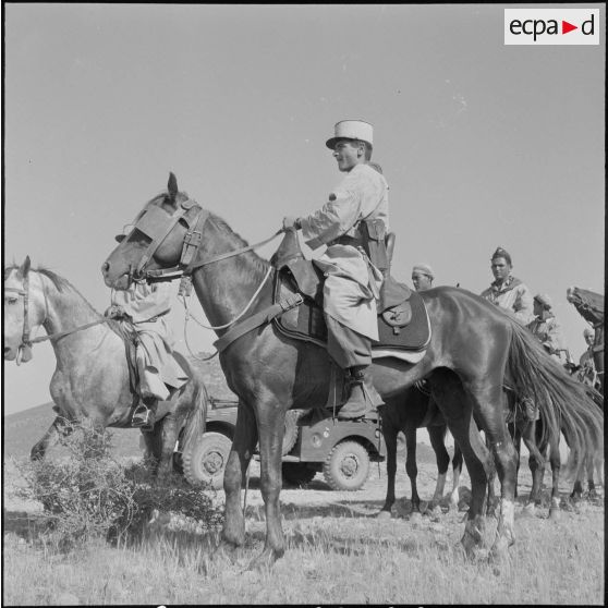 La 11e compagnie nomade et le 70e RG à Berrouaghia et Bouïra. [Description en cours]
