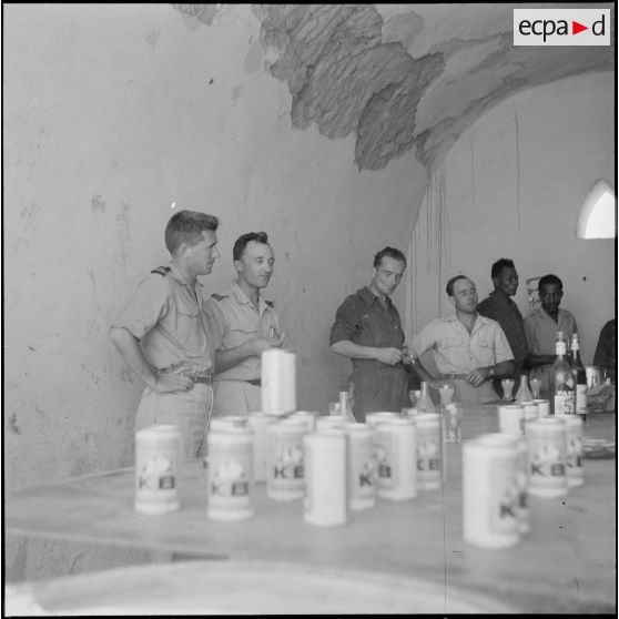 La 11e CSPA (11e compagnie saharienne portée africaine) à Tindouf. [Description en cours]