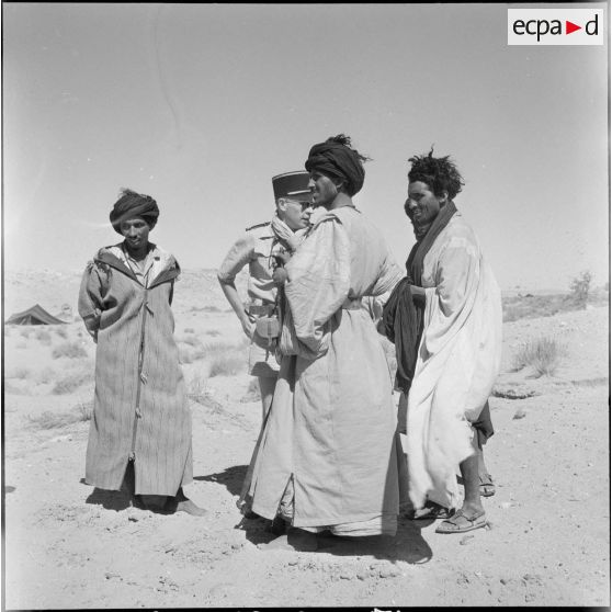 La 11e CSPA (11e compagnie saharienne portée africaine) à Tindouf. [Description en cours]