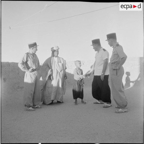 La 11e CSPA (11e compagnie saharienne portée africaine) à Tindouf. [Description en cours]