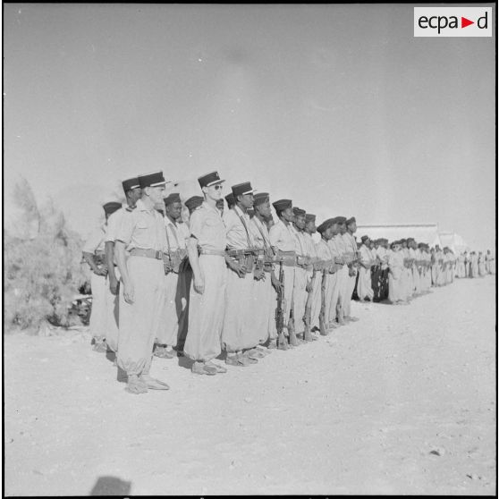 La 11e CSPA (11e compagnie saharienne portée africaine) à Tindouf. [Description en cours]