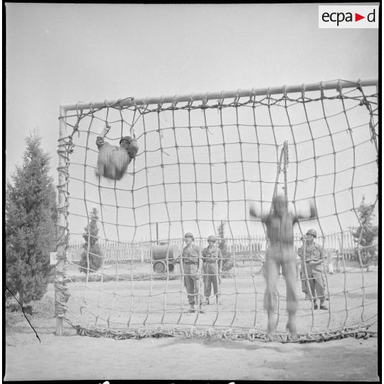 Le 2e bataillon de zouaves. [Description en cours]