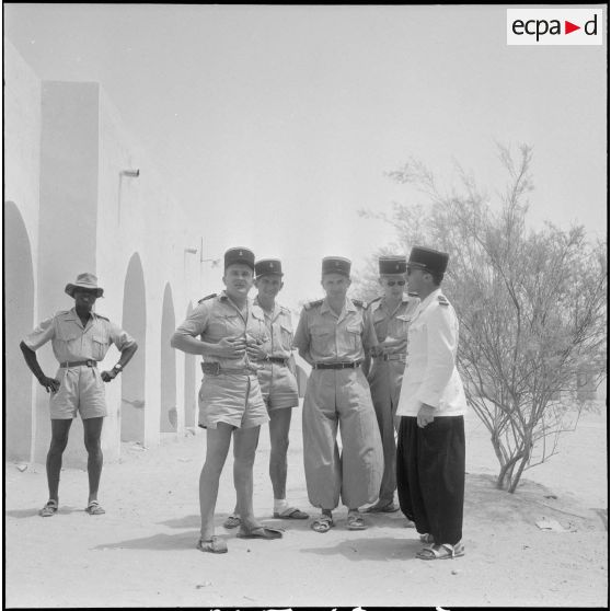 Les habitants de Tindouf. [Description en cours]