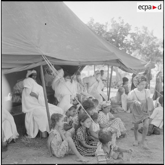 Fête au marabout de Sidi-Embarek. [Description en cours]