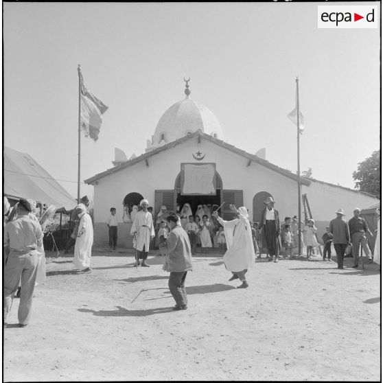 Fête au marabout de Sidi-Embarek. [Description en cours]