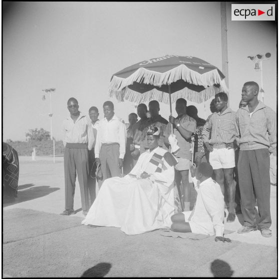 Spectacle sportif et folklorique donné au stade Leclerc à Alger. [Description en cours]
