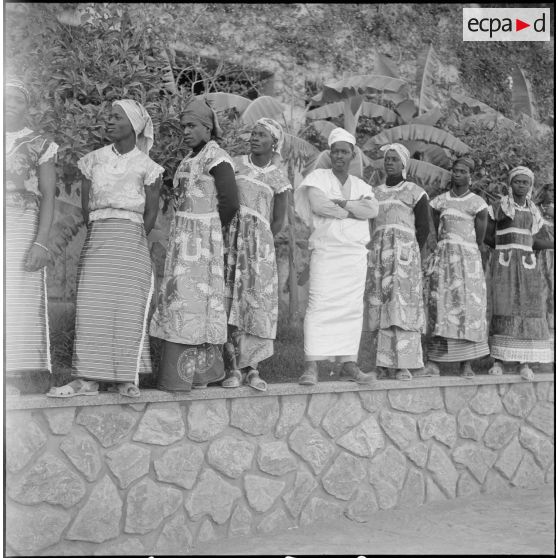 Spectacle sportif et folklorique donné au stade Leclerc à Alger. [Description en cours]