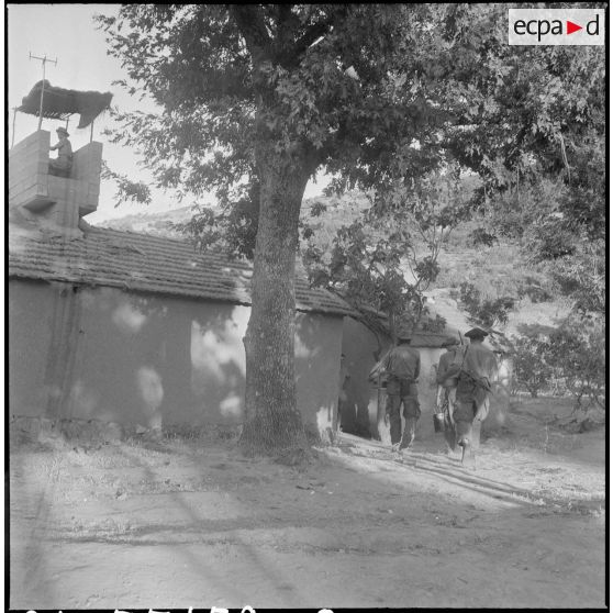 Le 159e BIA à Boghni. [Description en cours]